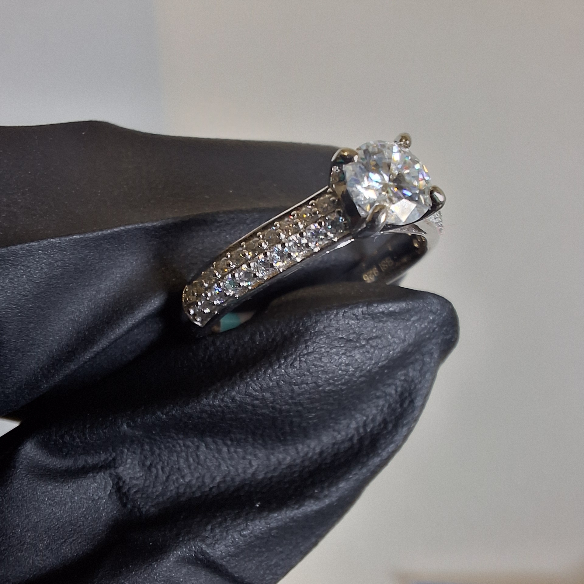 1.75ctw Vvsd 925 Sterling Silver Moissanite Diamond Ring